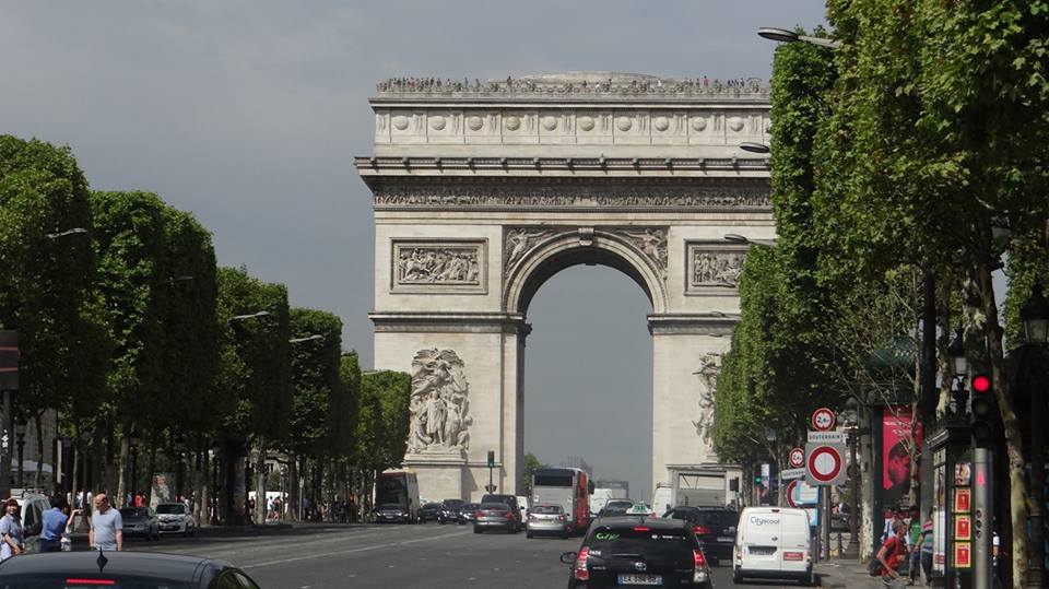 Amazing structure of Arc de Triumph, Paris